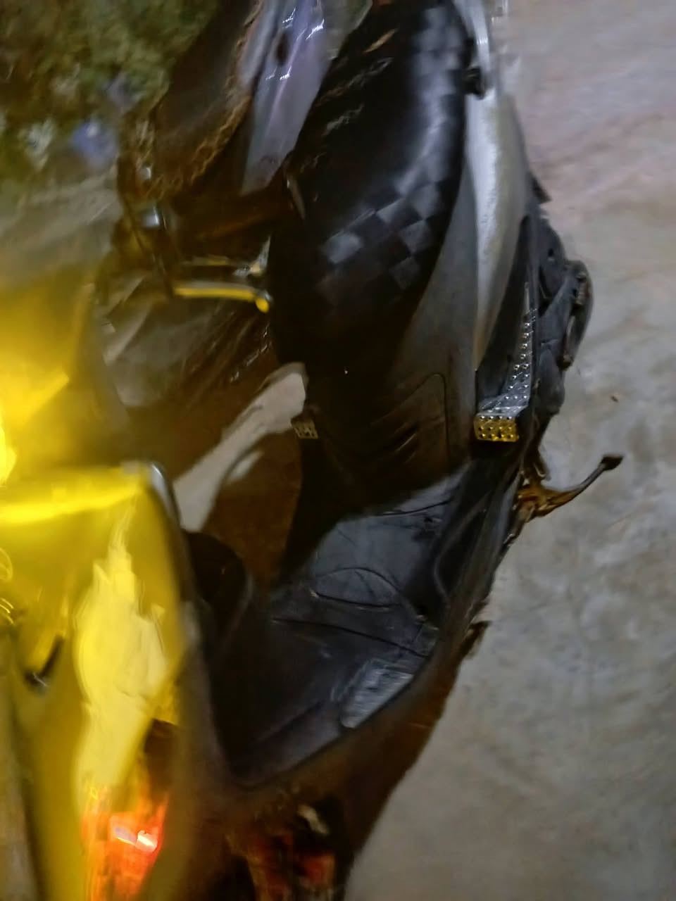 دراجه حاويه البيع مستعجل 
دراجه مامفتوحه بلاد صاربها سبوع من طلعت من الحاويه  سعر 950 وبيها مجال


**إذا كنت صاحب هذا الإعلان وتريد حذفه لأي سبب، رجاءا أرسل رسالة إلى الدعم الفني**