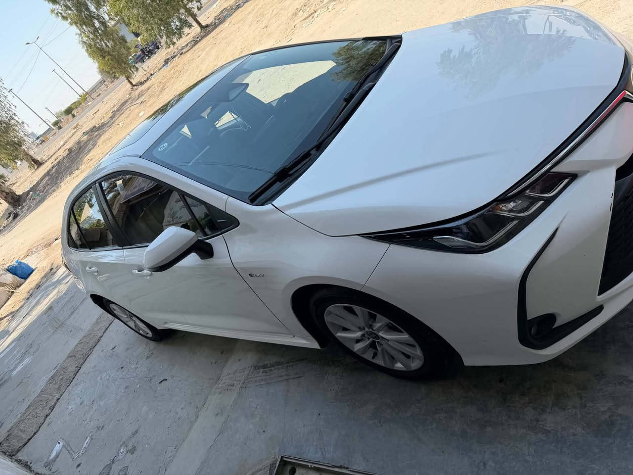 للبيع
رقم بغداد 
داخل اسود 
ماشيه 50 الف 
بصمة تشغل وابواب
سلايد
رادار وتحديد مسار
كامره خلفيه
وباقي المواصفات المعروفه 
السيارة نظيفة وجاهزة 
العدة والسبير منازلة
 سياره لا صبغ ولا طخه مكفوله سياره قفلها من الخير 153رقمي ***********
‏‪
