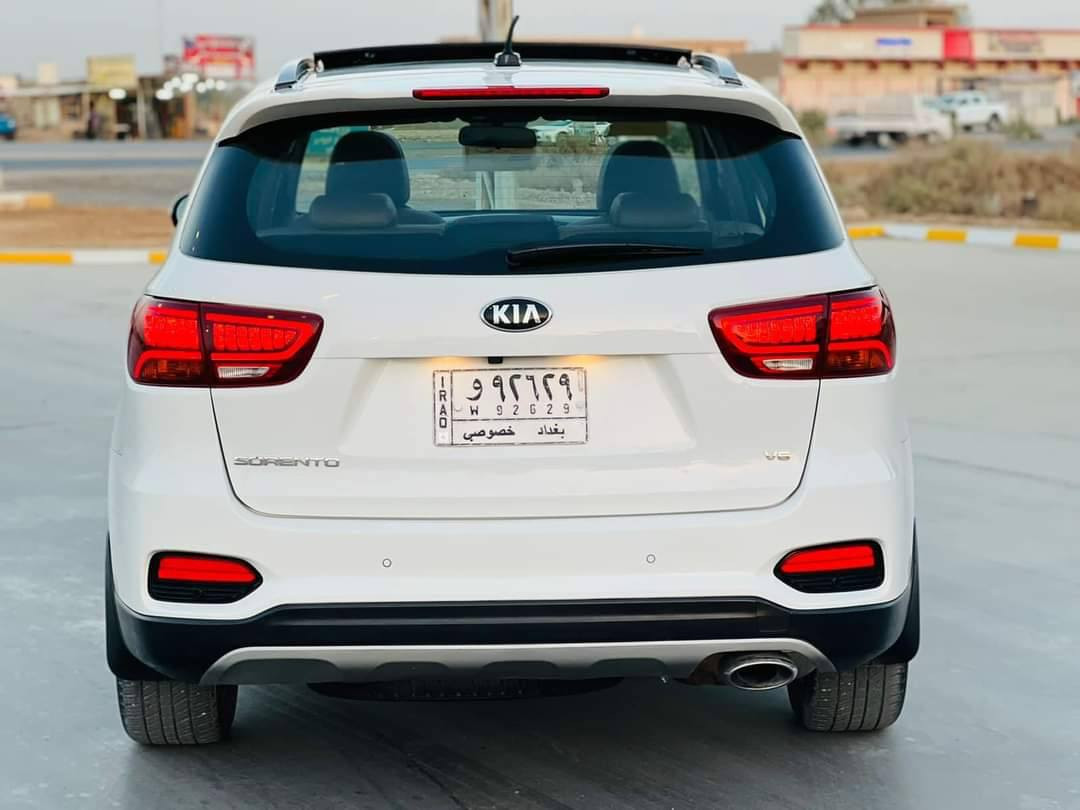للبيع
سيارة نوع كيا سورنتو خليجي  موديل ٢٠١٩ شكل ال٢٠ ابيض اللون رقم بغداد ماشية 84 و قابلة للزيادة  تحويل مباشر الكير والمحرك مكفولات  والسيارة جاهزة من كلشي  فقط جاملغ امامي  مبدل  و بيها رشة صبغ  بالتكمة اثر طابوكة واكعة عليها  و رصعة صغيرة بالباب الي خلف الصدر  وضحة بالصور  السيارة بيها سونار و من تجي هم تفحصها بالسونار  
مكانها الديوانية

 والشراي يتصل على الرقم   
***********

المواصفات...

١- محرك ٦ سلندر حجم ٣٥٠٠

٢- سبعة راكب

٣- شاشة انديفيكيشن

٤- كامرة بلادية دوارة مع البك

٥- جنطة ذكية

٦- لد وحساس امامي خلفي

٧- بصمة تشغيل وبصمة ابواب

٨- شاشة كبيرة  

٩- الكشنات الامامية اثنينهن كهرباء 

١٠- ويل كروم ستيل ١٩ 

١١- زنون بلادي

١٢- بردات بلادية

١٣- ثلاث قطع تبريد

١٤- شاحن وايرلس 

١٥- بيها GPS

١٦- كشنات جلد

١٧- الهاند  بريك بصمه 

   تحويل ثاني يوم.
