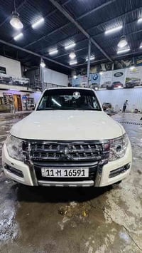 للبيع باجيرو GLS ( حبتور ) 2015 رقم بغداد محرك 6 سلندر 3500 ما مفتوح ك...