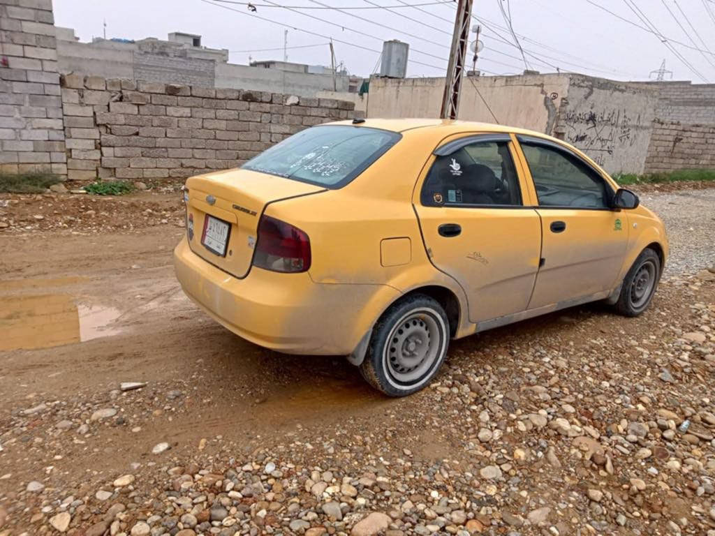 أفيو موديل ٢٠٠٦للبيع تفاصيل سياره عل مخابره ***********
