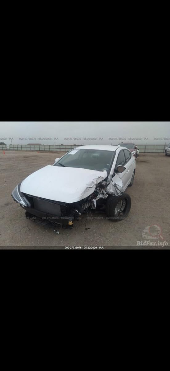 سلام عليكم النترا 2020 وارد امريكي مكينه 2000 دوش مكفولة ممفتوحة كير AT بيها 4 قطع صبغ والفخذة مال لغد مبدله اليسار صور الحادث والسونار بل منشور بسمي السيارة صدرها جديد تخم تايرات جديد ماشية 70 الف بيها منضومة زنون عنوان بغداد الجديدة السعر 115 وبيها مجال بسيط رقم *********** السيارة مدوشمة كلها
