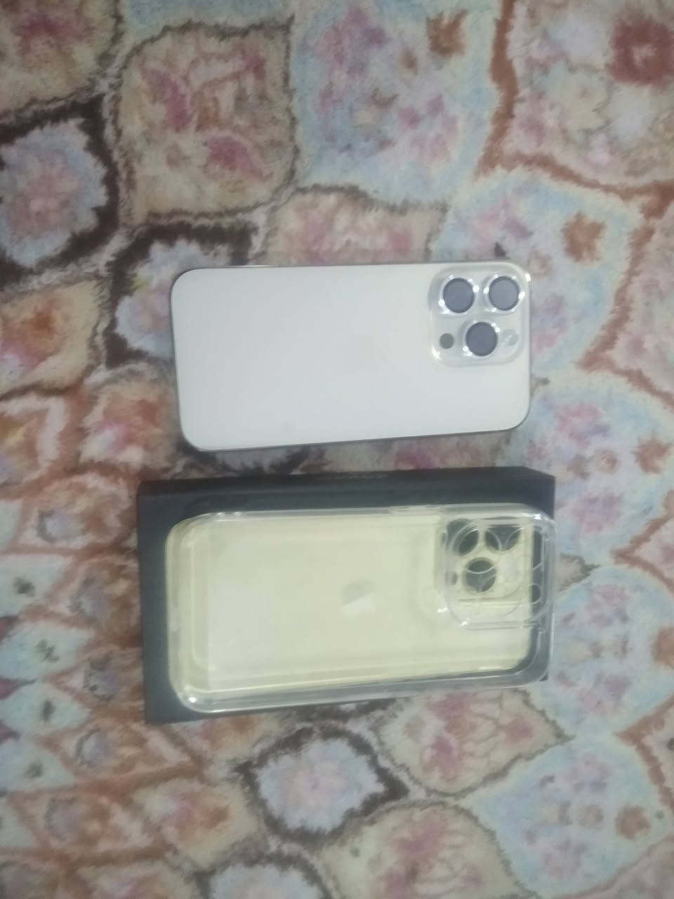 ❗❗ ركز برو فقط مو برو ماكس ❗❗
ذاكرة 256
بطارية 87 
نظافة ١٠٠٪ مامبدل بيه اي قطعة للبيع ماعندي مراوس السعر 600 الف قفل الجهاز وياه كيبل وكارتونة وعدسات كاميرا وحافضة جلاتينية 
متوفر توصيل داخل بغداد الكرخ فقط بكروة 
مكاني بغداد حي الجهاد 
***********
