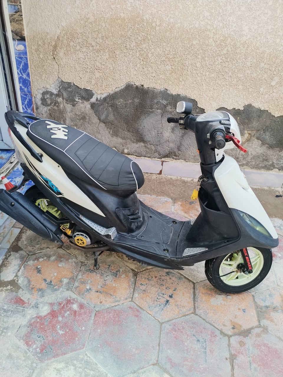 دراجه ماكس عدله البيع بسعر مناسب مكاني السماوه وهذه رقمي الستفسار ***********
