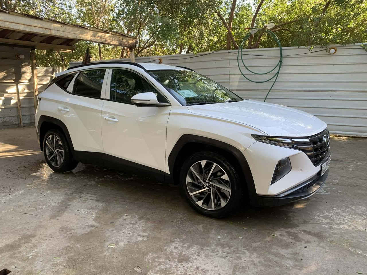 سلام عليكم
توسان خليجي موديل 2023 للبيع رقم اربيل  السيارة ماشية 30 الف سيارة بوضع الوكالة سيارة بيه صبغ قبق الجنطه شبر  كفاله من الحادث سيارة فول ما عدة البنوراما 
المواصفات :- 
بصمة 
ثنين كشن كهرباء 
سايد بريك دكمة 
حساسات 
ثلاث انضمة قيادة 
مانع تزحلق 
صعود منحدرات 
مري شفط 
قطعتين تبريد 
اوتوهولد
بردة خلفية 
اشاير بالمري 
كامرة خلفية دوارة 
شاشة حجم كبير  
تشغيل عن بعد 
تبريد ثلج محرك 2000 دوش  
عنوان :- بغداد 
الرقم ***********
