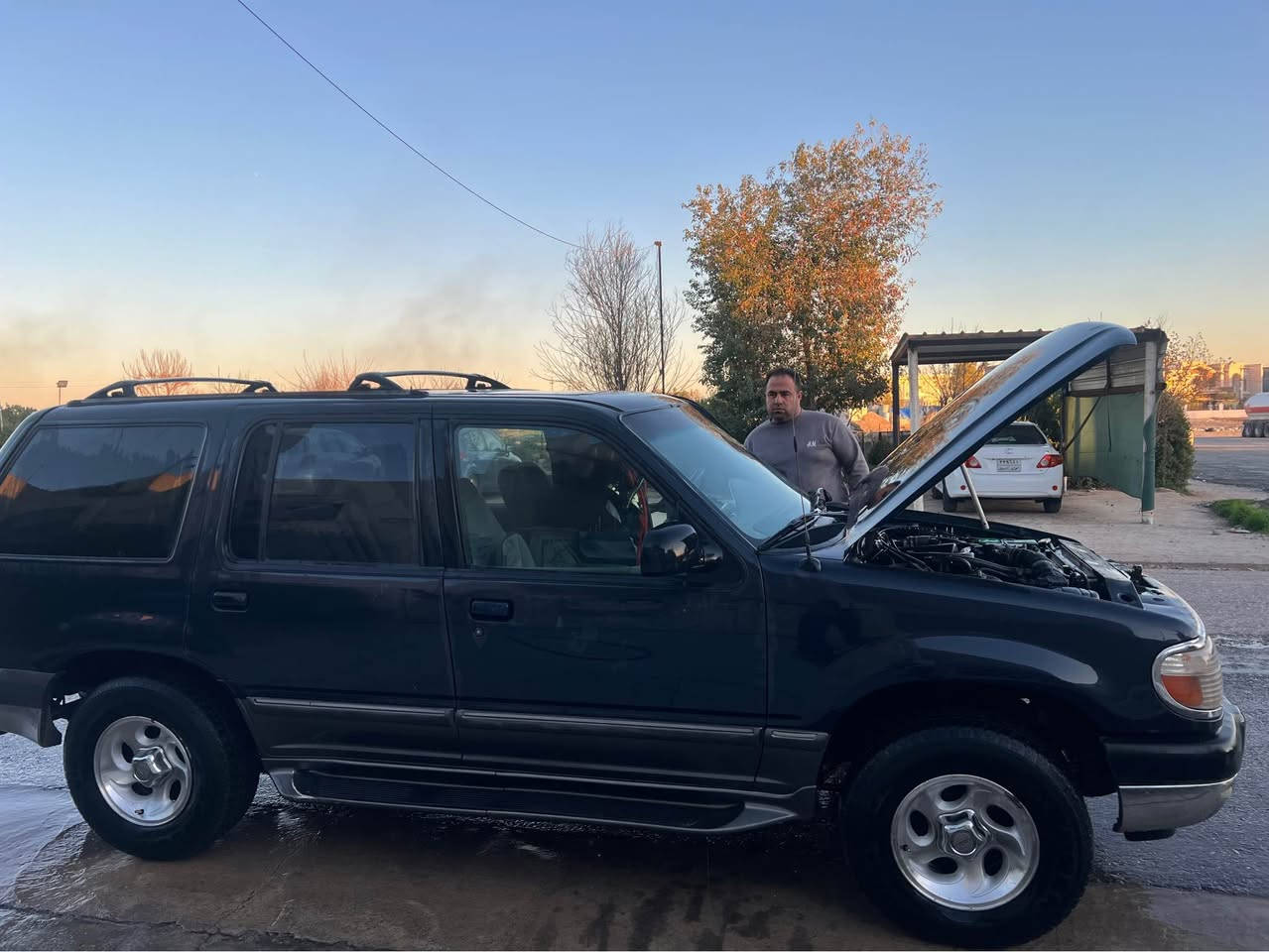 فۆرد مۆدیل ٢٠٠٠٠   سەیارەکە یەک دەستە بە سفری لەکن ماوەتەوە أربيل, العراق


**إذا كنت صاحب هذا الإعلان وتريد حذفه لأي سبب، رجاءا أرسل رسالة إلى الدعم الفني**