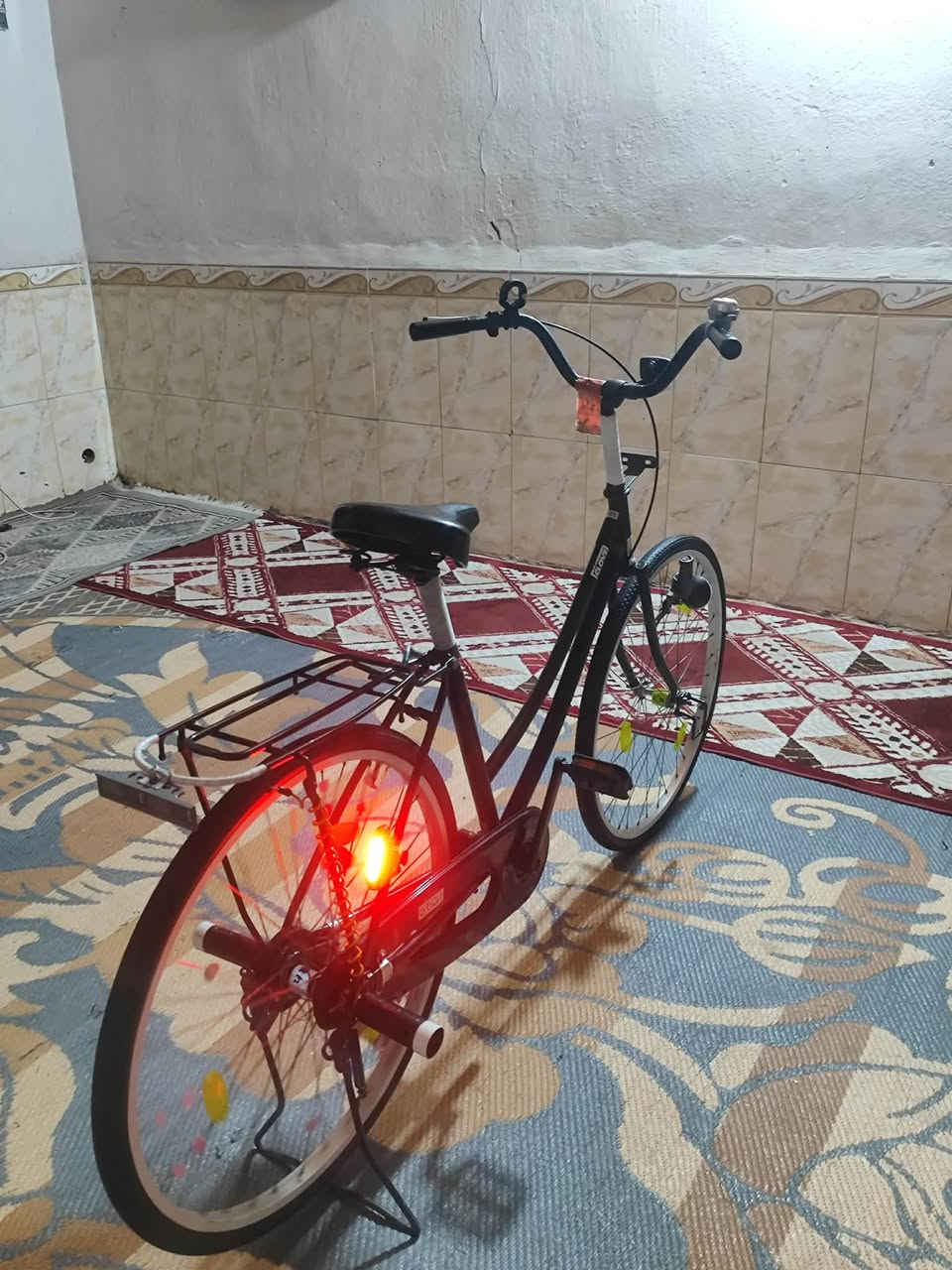 سلام عليكم بيسكل كلوف 19 للبيع او مراوس. بيدي.  راسل وتدلل


**إذا كنت صاحب هذا الإعلان وتريد حذفه لأي سبب، رجاءا أرسل رسالة إلى الدعم الفني**