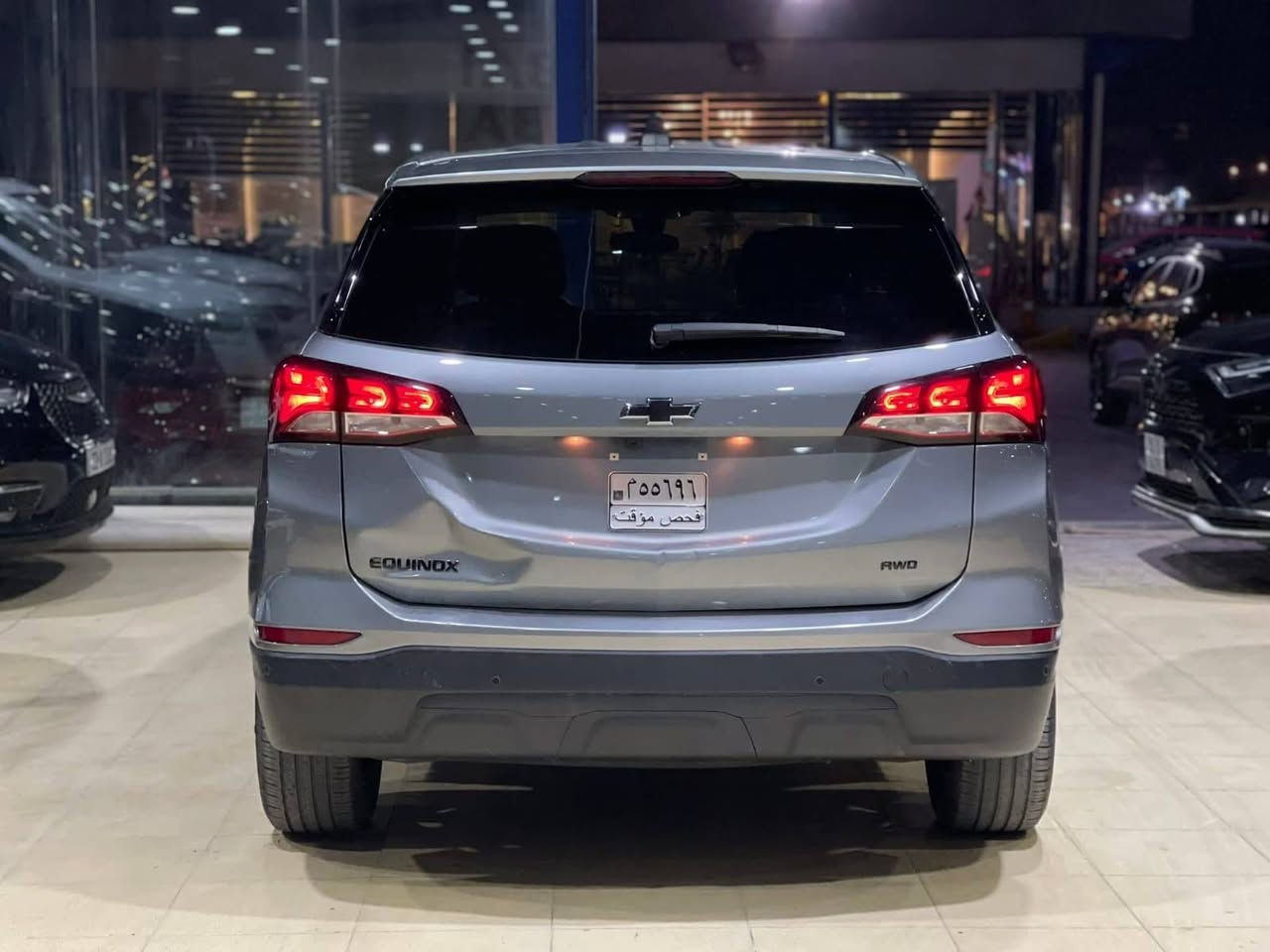 عندي كوينكس 24 سلفر بلا رقم للبيع  أو مراوس بتوسان حديثه لو ترافكس لو سورنتو وانطي فرق العنده هذا رقمي ***********
