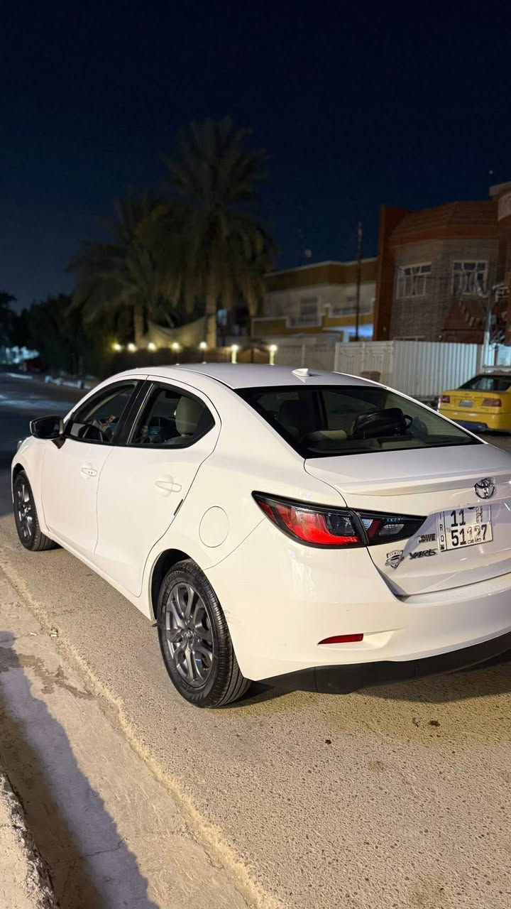 السلام عليكم 
تويوتا يارس ia 2019 
وارد امريكي

المواصفات : شاشة كامرة ماوس تحكم بصمة رادار 

الحادث : موجود بالصور يبين كلشي  
بيها صبغ قطعة وحدة الجاملغ جهة السائق 
وبيها بارد جاملغ ايمن قطعة صغيرة  بدون صبغ

المحرك والكير مكفول 

تدفئة وتبريد شغال 

رقم جديد 

السيارة ماشية 90 الف كيلو 

السيارة نظيفة وتسوة وياباني بعد ميحتاج

المكان بغداد _ العامرية 

للأستفسار اتصال او واتساب : ***********

السعر :125$
