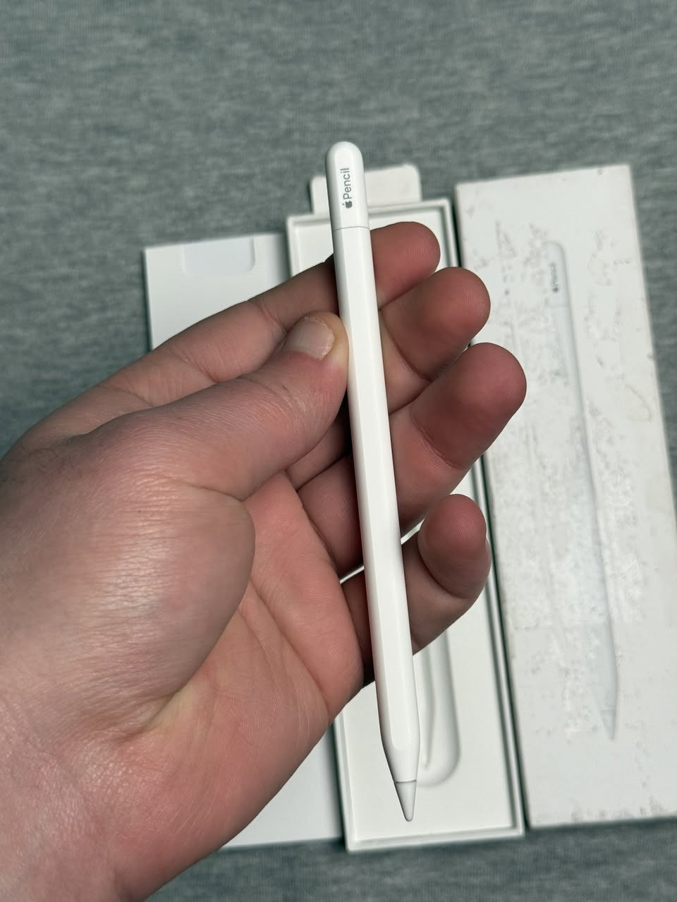 APPLE Pencil USB-C 69الف 

APPLE Magic Keyboard
iPad Pro 13‑inch (M5\M4)
 سعره الرسمي 500 الف 
انا ابيعه ب 249الف

الكفر المغانطيسي 
ب 49الف


**إذا كنت صاحب هذا الإعلان وتريد حذفه لأي سبب، رجاءا أرسل رسالة إلى الدعم الفني**