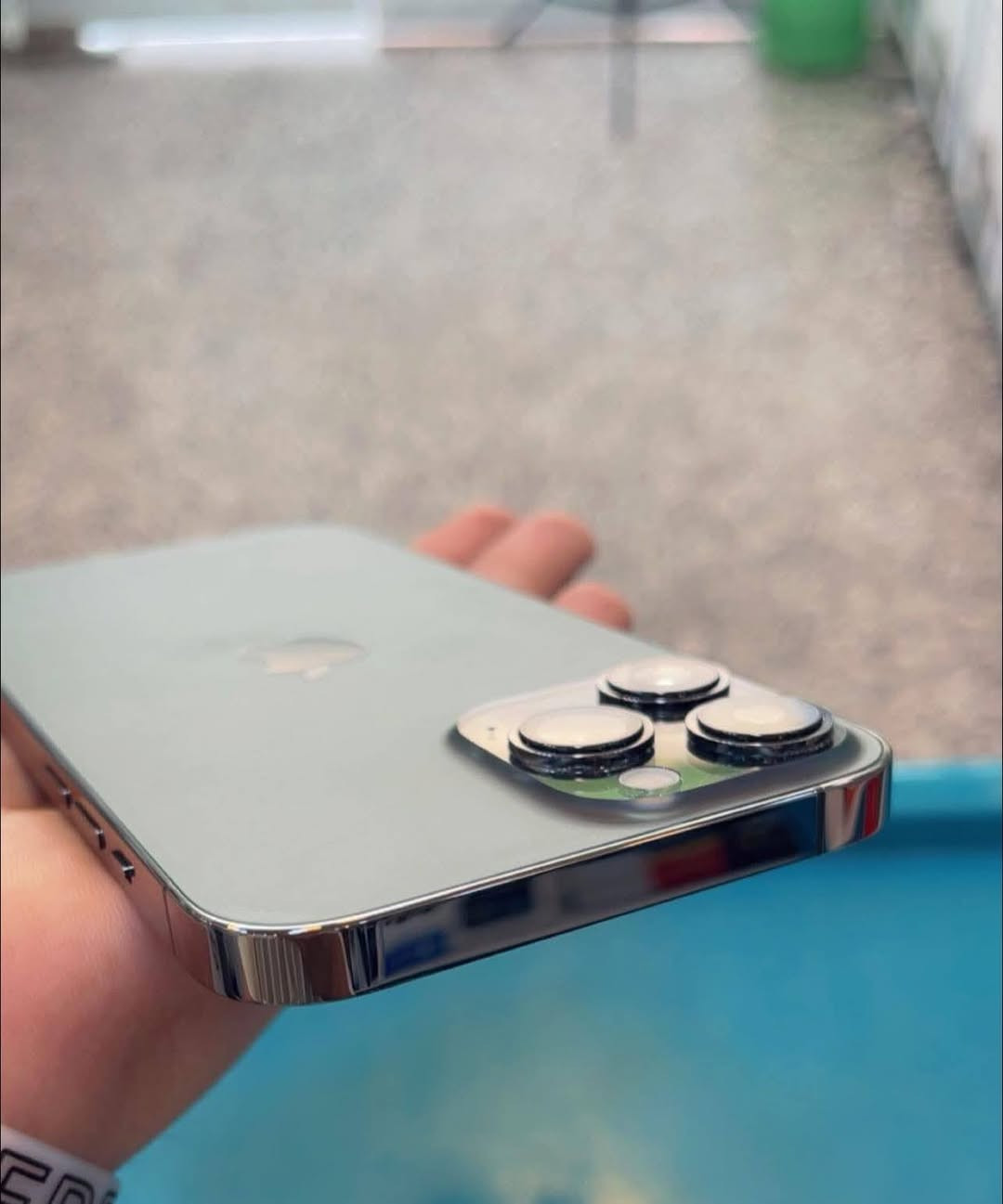 13 برو ماكس ذاكرة 256
اسود بطارية 85
زيتوني 84
14 برو ماكس ابيض 
بطارية 94.  256
15 تيتانيوم وابيض 
بطاريه 88.  256
16 برو ماكس لون ذهبي بطاريه 96
شرط ضمان المصداقيه والنضافه تخبل
للاستفسار 
*********** واتس او بس رمشلي
