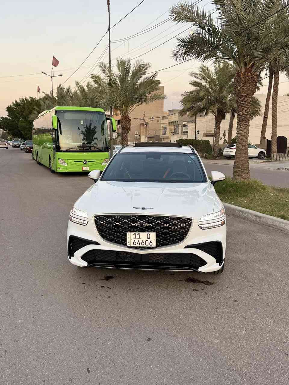 السلام عليكم
يمكن اول سيارة 2026 تنعرض للبيع 

Gv70 سبورت برستيج 2026

رقم بغداد شهداء وكالة ومكاتبة وعقد اسوي باسم المشتري 

بعده السيارة بلزكات الشركة 

مبرمج الواقع الافتراضي  اللغةً العربيه 

فول الفول 

الشكل الجديد 

ماكو داعي اذكر الموصفات 

حادث جاملغ ربع مصبوغ وبنيد مبدل ومصبوغ 

باقي السيارة مكفول كفالة من الشخط وتكحيل زلغ مابيه السيارة 

🔴ارباك راجع سستم شرط الفحص 🔴

🔴شواصي مكفولة 🔴

ماشية  4000 كيلو متر 
يعني 2485 ميل. زيرو السيارة 
السعر 335 قابل للتفاوض
 
مايعجبك المنشور اذكر الله 💐💐

مكان بغداد 

***********
