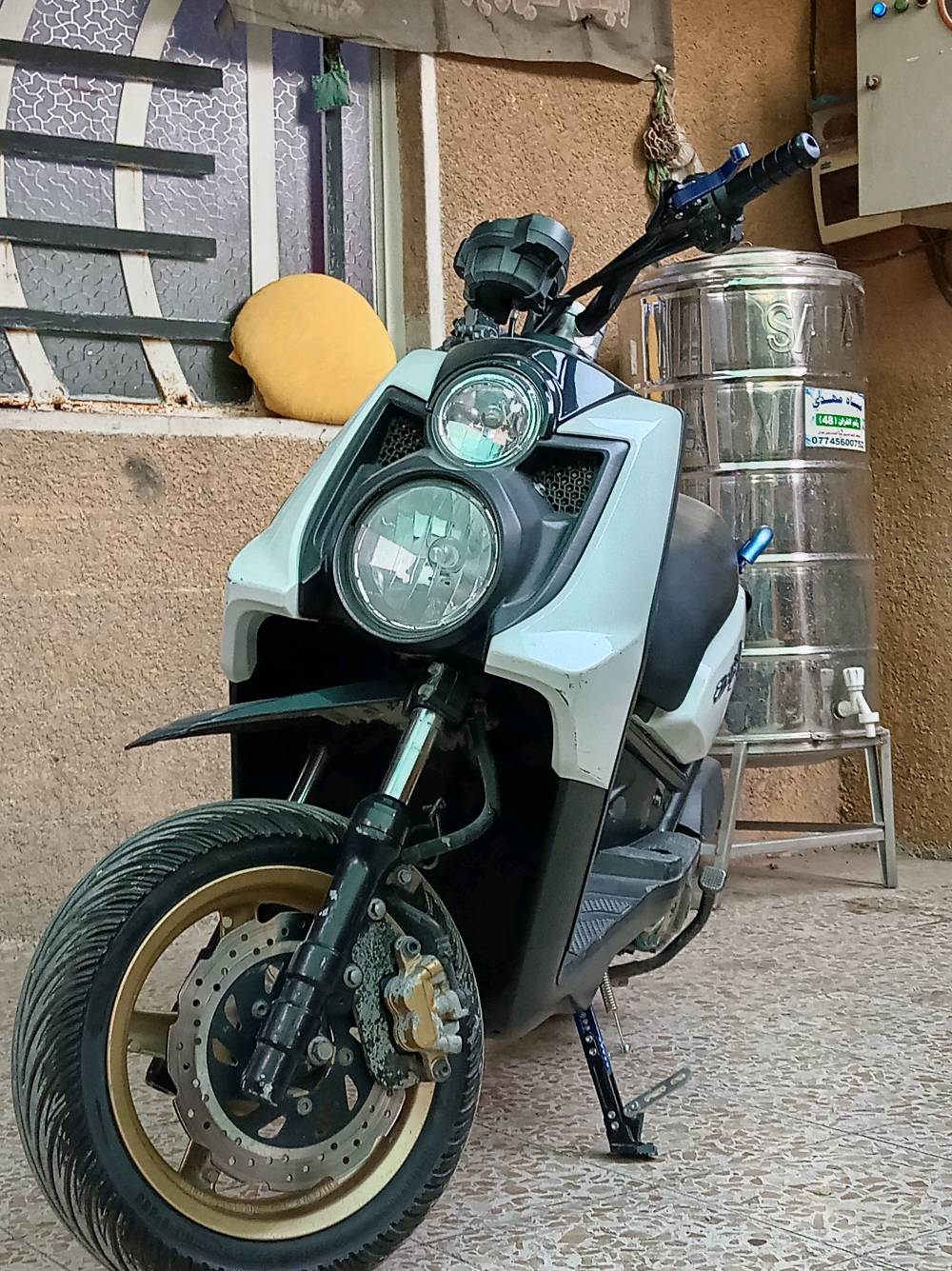 دراجه نضيفه تخبل عنوان بغداد مدينة الصدر حي طارق الوسط تيل ١٨ سعره واحد ونص 