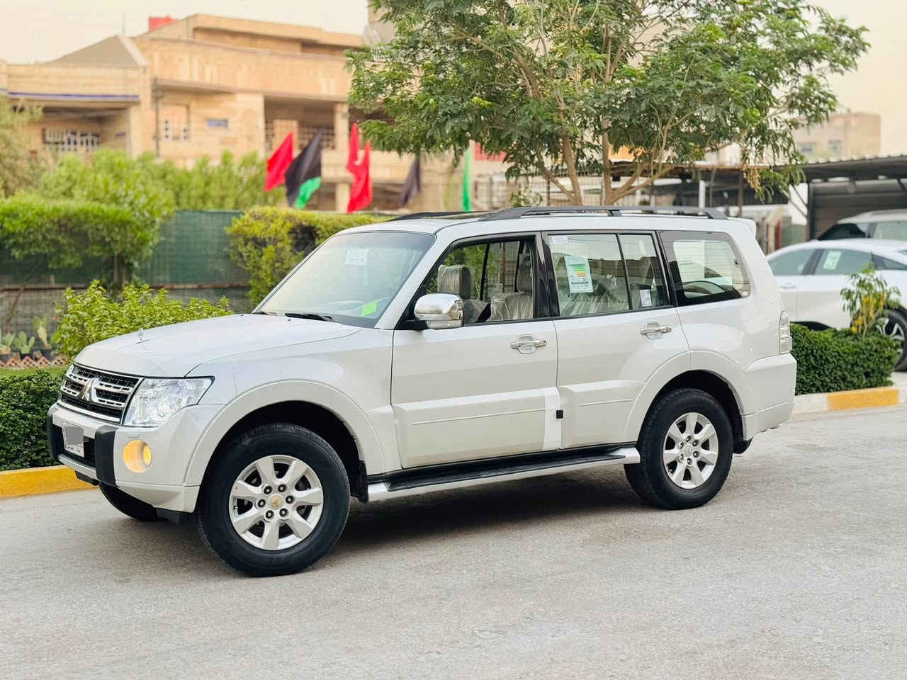 فول ١/١ حبتوري السياره مكفوله من الضربة والصبغ  والتبديل ومحرك كير صدر كله جاهز وخير من الله 

(ماشيه 93الف )

 (الموصفات فول1/1. )

فتحه 

كشنات جلد اصلي 

دبل كشن كهرباء 

دمام حبتور 

فول تحكم استيرن 

سيدي جنجر ٦ اقراص 

زراك لايت 

لايت زنون 

محرك 6 سلندر 3500

فورويل دفع رباعي 4x4 

٧ راكب 

ويل ١٧ تخم تاير جديد 

مري شفط وترحيب حبتور 

٨ ايرباك 

حساس خلفي اصلي 

كامره خلفيه 

مرايه عاكسه 

السياره جديده

       ( رقم بغداد دولي جديد بسمي)

السيارة جاهزة مجهزة بدون اي نقص 

مكان السياره بغداد

الاستفسار على الرقم ‭0771 547 7730‬

ممتواجد على النت الرجاء الأتصال فقط
