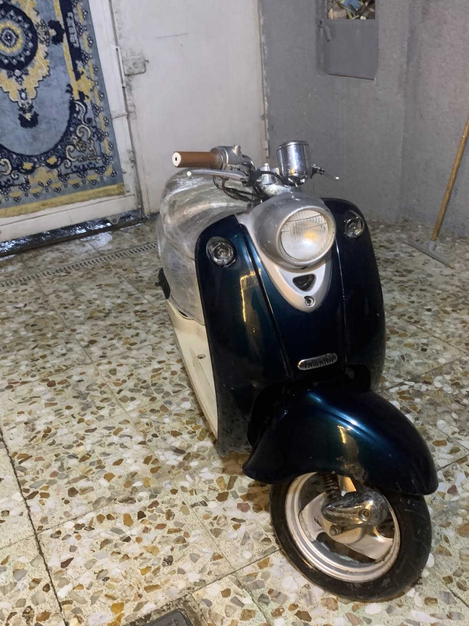 سلام عليكم كلاسك 60 دراجه نضيفه خرسه محرك نضيف  بس عوزها نواقص خفايف السعر 220 وبيها مجال مكاني الشعب رق***********
