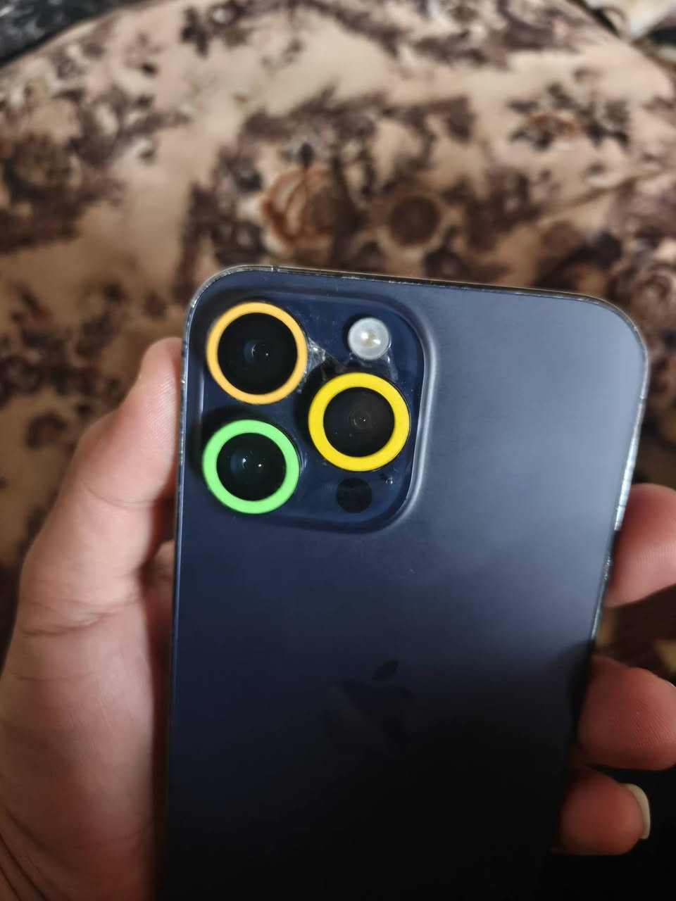 14 برو ماكس سعره 490 بي مجال حك الجيه وماكو هيج سعر
مبدل شاشه بلاديه فقط فيس ايدي شغال 
بطاريه 77  
دبل سيم 
لون بنفسجي 
128 كيكه
 ***********
