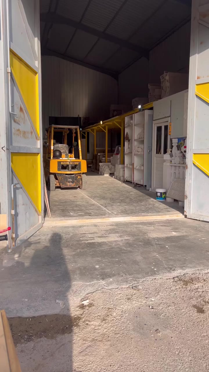 للتواصل والاستفسار الاتصال على  ***********
