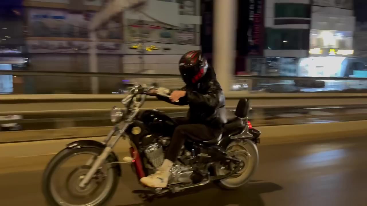 السلام عليكم
Honda steed 400 للبيع
كفاله عامه  لا تنقيص لا نضوح لا تبخير محرك مكفول من الفتح 
عليها ادامة كامله لأخر حبه زنجيل جديد شخاطه قاعدة فيوزات باتري تنضيف كابريتر بلكات وكاله اصلي فلاتر بانزين كله جديد وفلتر شوته بلادي جديد
دهن امزويل وفتلر دهن جديد 
مي راديتر زيتي  
شعله ومعدل تاكل الكاع + صالنصه رياضي صوت مرتب وقوي 
ناقصها بس ترتيب للگشر صبغ + دوشمه فقط مناقصها ايشي 
مكاتبة فقط + ورقه دخول الدراجه من الميناء مابيها كمرك 
السعر المطلوب  ٩ ورقات وبيها مجال بسيط حك الجيه
مكاني حله مركز المدينه
***********
