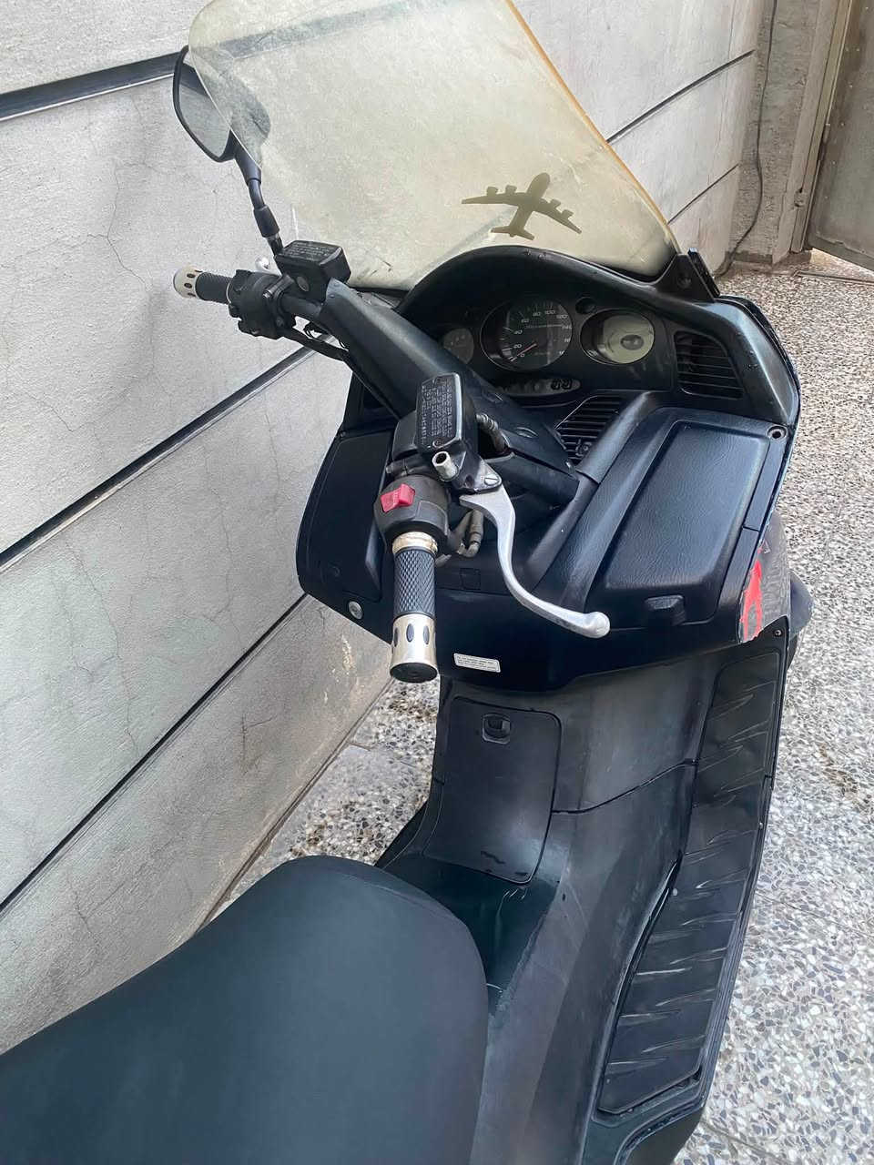 سلام عليكم .
بيع او مراوس
سلفر ونج ٤٠٠ كهربات كفرات ك نضافة كفر 85بلمية  دراجة بيها مكينة كفالة من تبخير وتنقيص شلعة معدل 180 
مكاني بغداد البلديات سعر 1100بيها مجال قليل حك جية  ***********وتساب موجود
