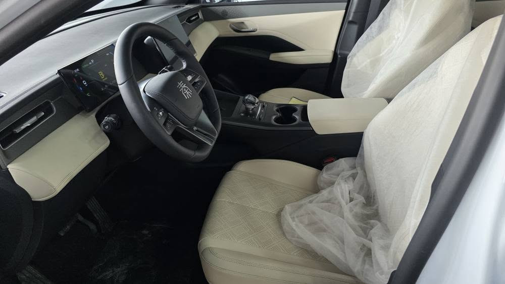 بي واي دي BYD Qin plus 2025 
كەمترین سعر لە تۆپ کارس 124 ورقە
مواصفات.کارەبایی و بەنزین و هایبريد.
بصمة شاشةوكاميرا ویل كڕۆم.تانکی گەورە 
2100 كم.دەڕوات.تحديدسورعه.لیدڤۆلیۆم 
سعر 123ورقة   مۆبایل ***********
مکان أربيل معرض تۆپ کارس أربيل, العراق
