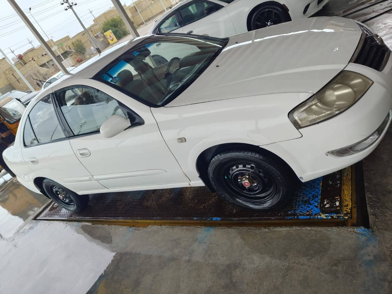 السلام عليكم نيسان سني 2008 سيارة جاهزة وبسمي سنوية جديدة رقم كربلاء دولي مميز السعر 75 وبيهه مجال قليل مال بيع الشراي يتواصل واتساب ع الرقم سونار موجود بل صوره *********** مكان السيارة العمارة متكفل بل نشر
