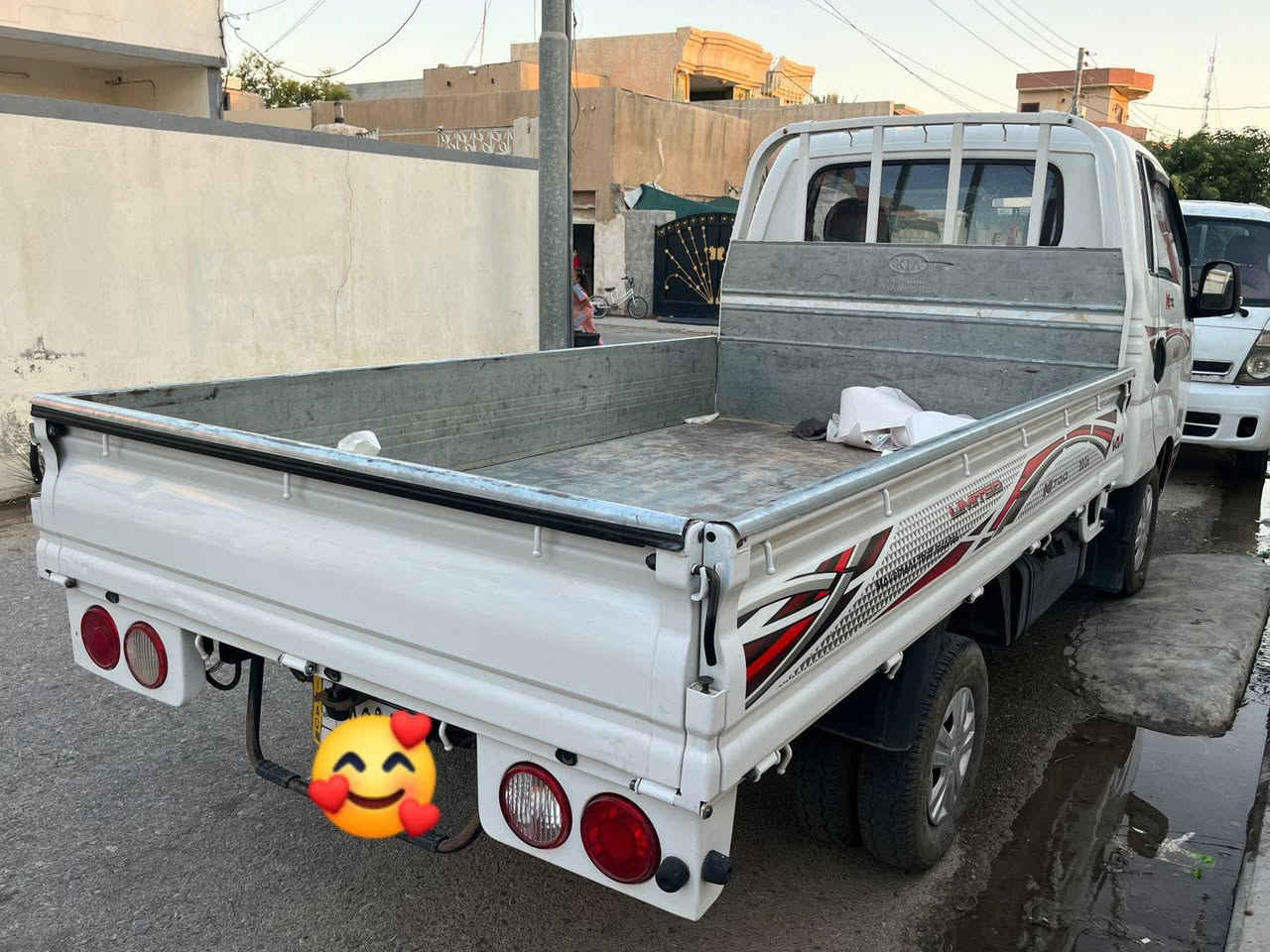 السلام عليكم ..كياحمل لبيع
موديل21. رقم بغداد 

سياره مكفوله شرط تحويل 

السعر 130$
عنوان كفري كلار
هاتف***********
