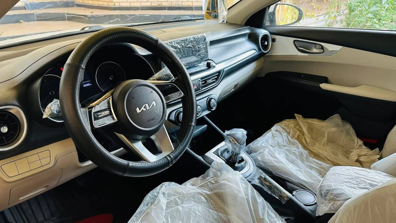 للبيع سيراتو 2022 كفاله عامه تبريد قطعتين داخل لونين ماشيه 85  محرك 1600
***********
رقم بغداد مكان سياره محافظه ميسان
