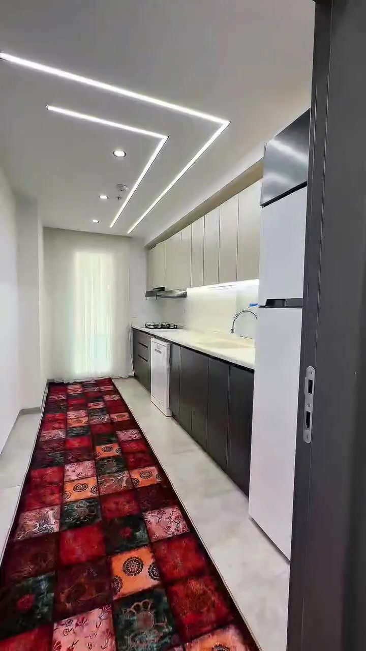 🏡 شقة للبيع أو للإيجار
✨ المواصفات:
٣ غرف نوم + صالة
المساحة: ١٧٣ متر²
مطبخ معزول
أجمل واجهة وإطلالة
أثاث VIP
زيرو ممسوكة (حالة ممتازة)
📞 للاستفسار والتواصل: 
***********
***********
 #لايف_تاورز #واو_تاور
