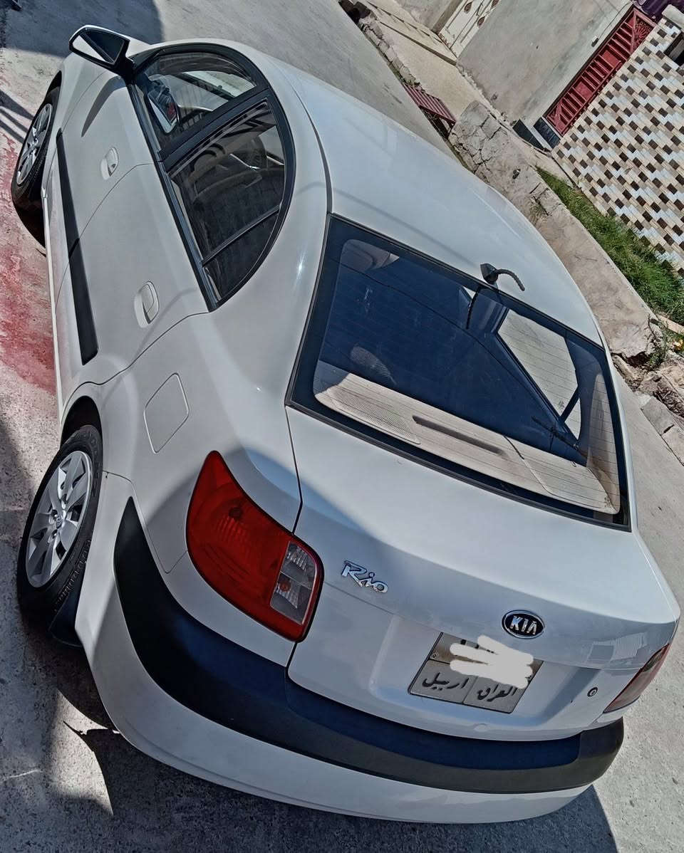 كيا ريو موديل 2010
بلا صبغ وبلا ضرر 
كابون بانزين بيها 
سنوية باسمي 
سنوية وهزة منتهية صار سنتين 
مكينة 16
تبريد وتدفئة شغال 
العنوان الموصل الايسر 
التواصل على الخاص 
السعر 99 وبيها مجال بسيط للشراي


**إذا كنت صاحب هذا الإعلان وتريد حذفه لأي سبب، رجاءا أرسل رسالة إلى الدعم الفني**