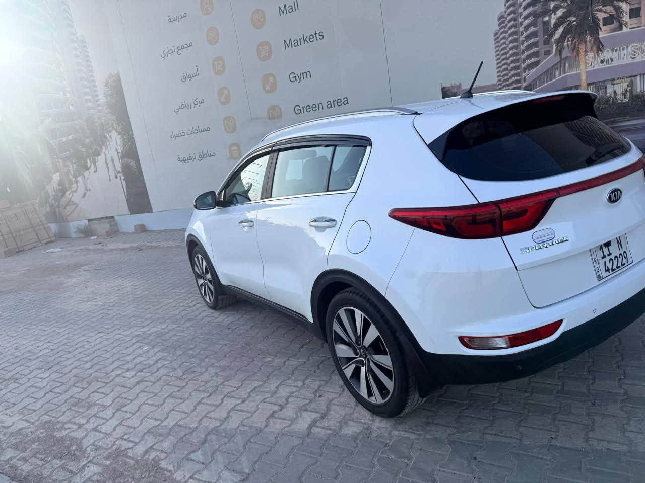 سبورتج 2019 خليجي للبيع
كير محرك تبريد كهربائيات كله كفاله 
السياره بيهه بنيد مبدل ومصبوغ وقطع صغار بارد ولبقيه كفاله عامه محرك 2000 رقم بغداد بسمي السياره مواصفات الشركه العامه للسيارات السعر 173$ وبيها مجال بسيط للاستفسار *********** مكاني الغزاليه
