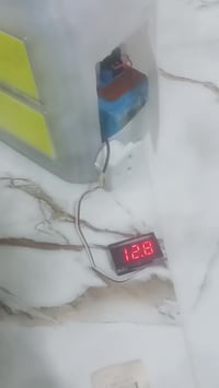 ٨ قطع • قارئ الفولتيه • ناصرية