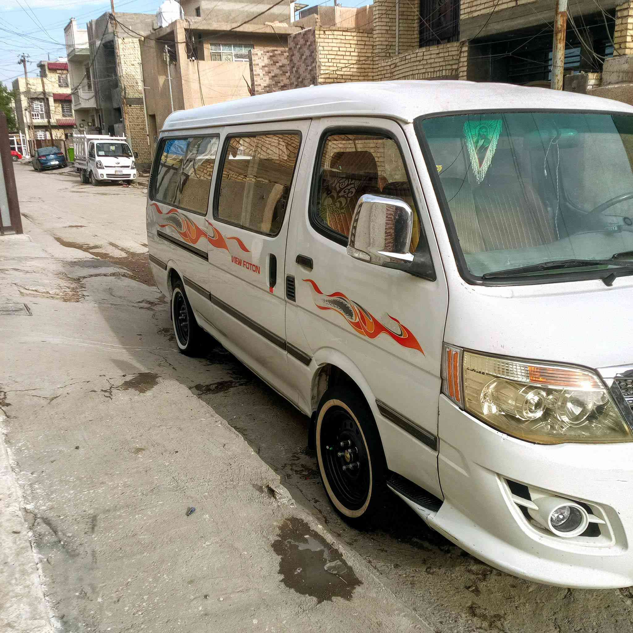 السلام عليكم فتون15مكينه كير اكسل جدد تخم تاير اخياسات مابيه دواير بلاد  سنويه لل28 دوشمه جديده منضومه غاز 100لتر المكان بياع حي الموصلات رقمي ***********السعر ب83وبيه مجال حك الجيه 🩵🪬
