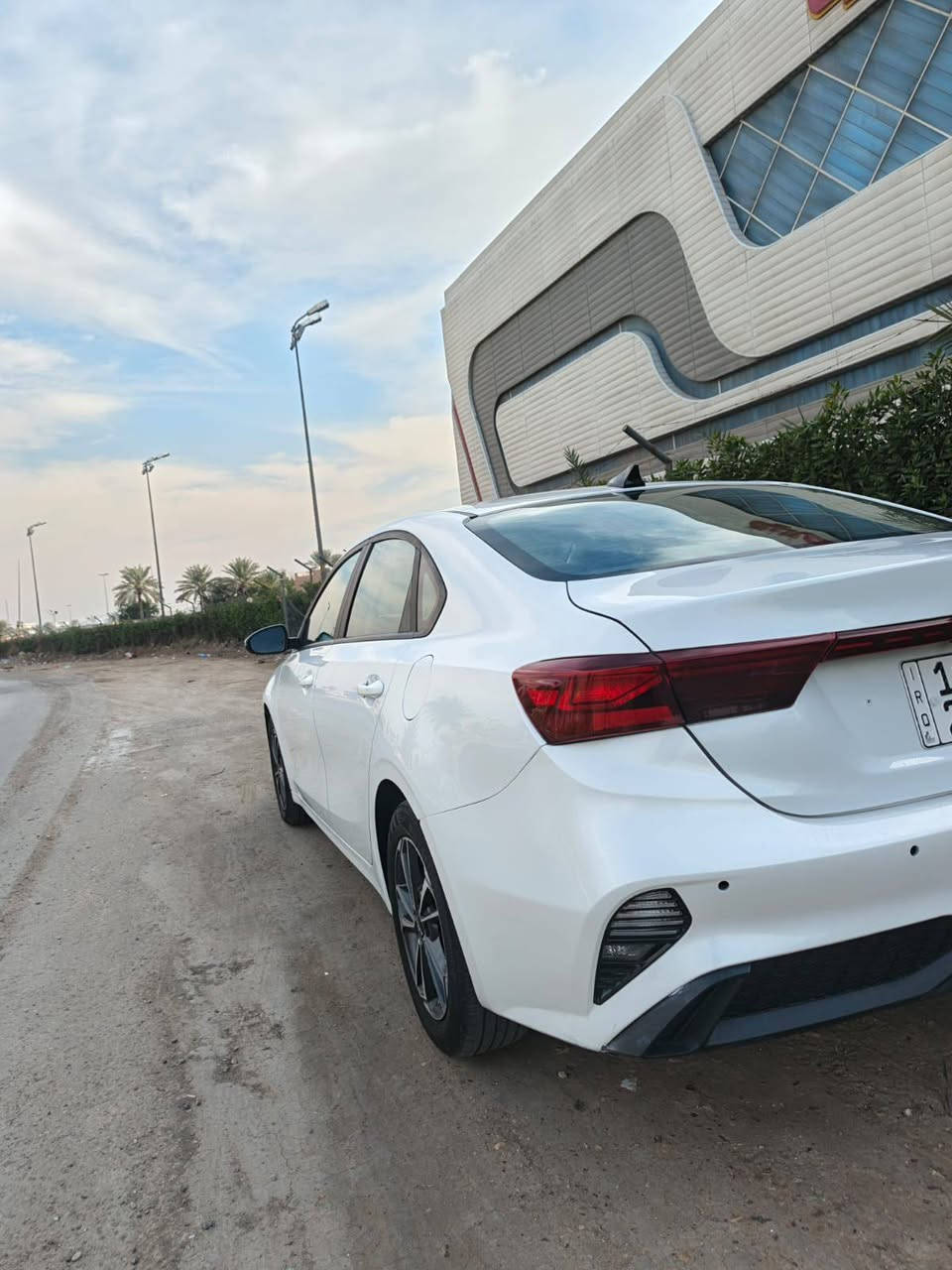 فورتي مديل ٢٤
رقم بغداد
ماشية ١٨ الف مايل
بدون ارباك 
حادثها قبق جنطة وبنيد مبدلات
بيها تعديل بسيط على بارد بداية حوض الاسبير ( الجنطة )
سيارة مواصفات عادية ( سويج مو بصمة )
***********
السعر اتصل وبخدمتك
