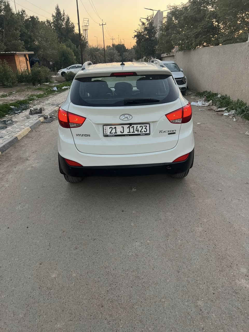 السلام عليكم
توسان 2012 وارد أمريكي 
حادثها جاملغ امامي ايسر مكينة 2000 دوش
السيارة حلوة وجاهزة 
كشن جلد تدفئة كهرباء
إشارة بالمري 
فور ويل
ماشية 116 حقيقي
صور السونار مرفوقة بالمنشور 
السعر 123 
مكاني الجادرية
***********
