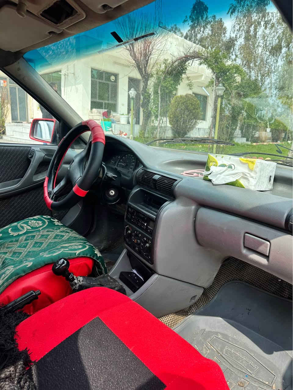 ئۆپڵ ئەسترا مۆدێل ١٩٩٣ ڕەقەم ئەصلی بەشەرتی بەناو کردن و وەکالە سەیارەکە جائیزە و بێ لێدرانە گێر و مەکینە بەشەرت شوێن هەولێر نرخ ٣٢$ وەرەقە و مەجالێکی برایانە
*********** أربيل, العراق
