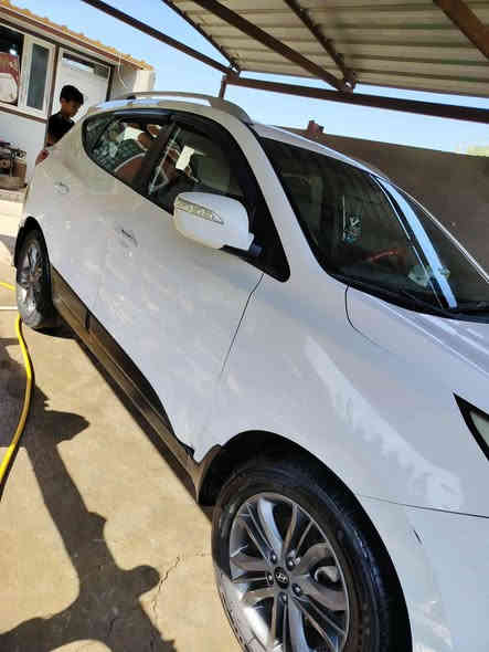 السلام عليكم 
توسان للبيع 
موديل 16
مكفوله كفاله عامه بيها بارد.
وارد خليجي 
رقم بغداد 
السنويه بسمي +رقم دولي تحويل مباشر 
الاستفار 
***********
