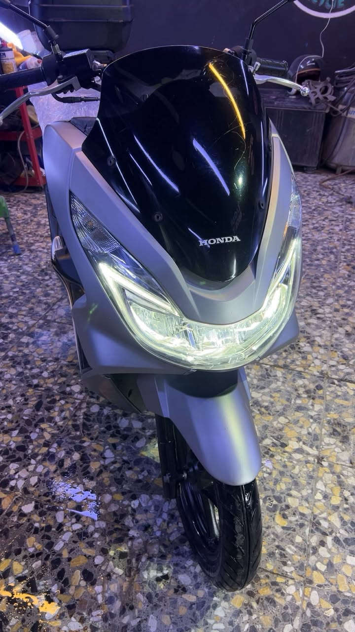 سلام عليكم بي سي اكس 125 كفاله عامه ماشيه 22km حساس زدحام شغال 
مكاني الشعب شارع لصحه 
***********
