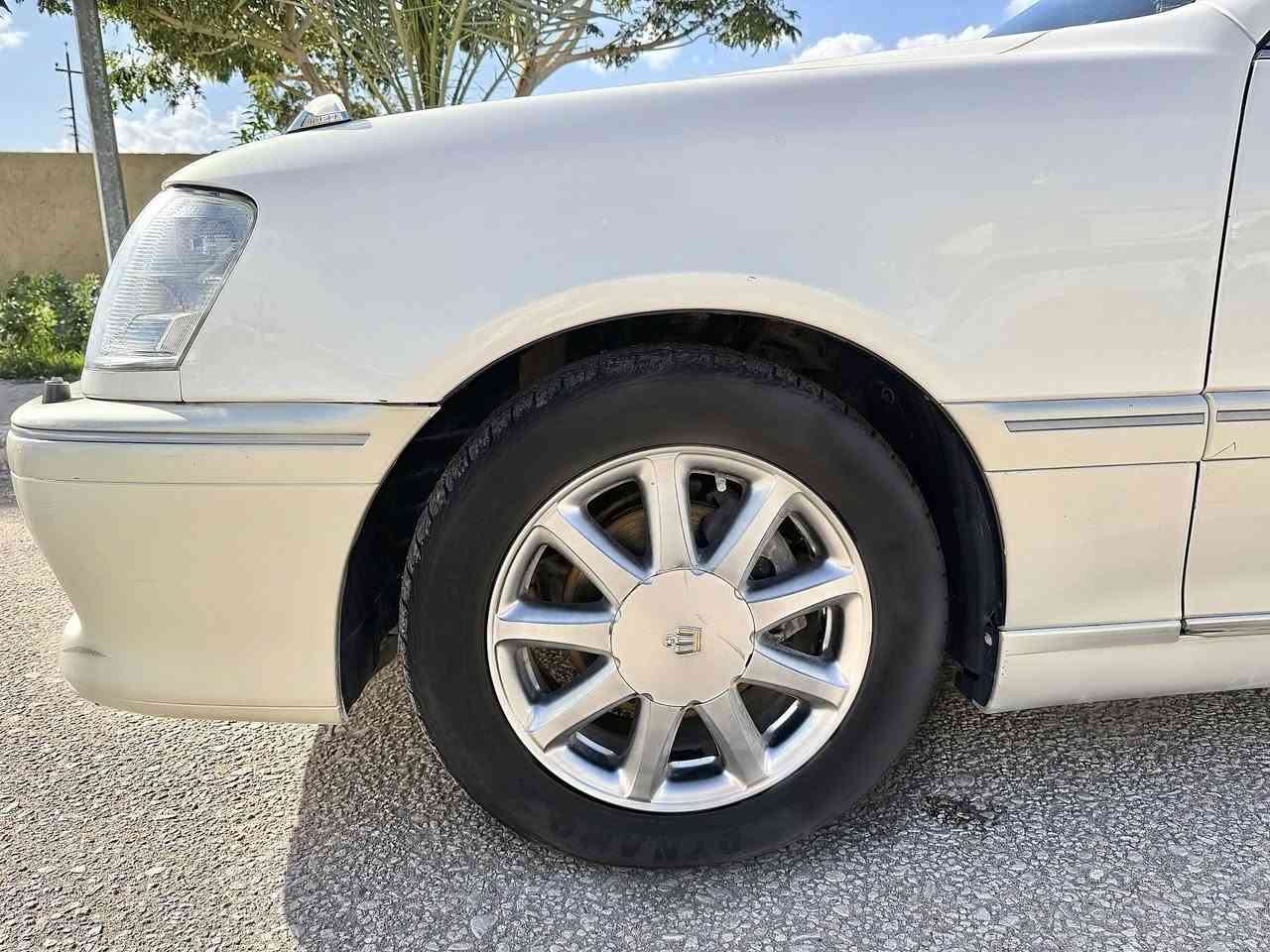 السلام عليكم ملكه 2001 نجف قرار ٤٨ بسمي ٣دكم تحوير نجف دشبول عارف غرفه جديده حداديه جديده السياره مسواله فره خضراوي 125 ورقه وبيه مجال مكان السياره المناذره ***********
