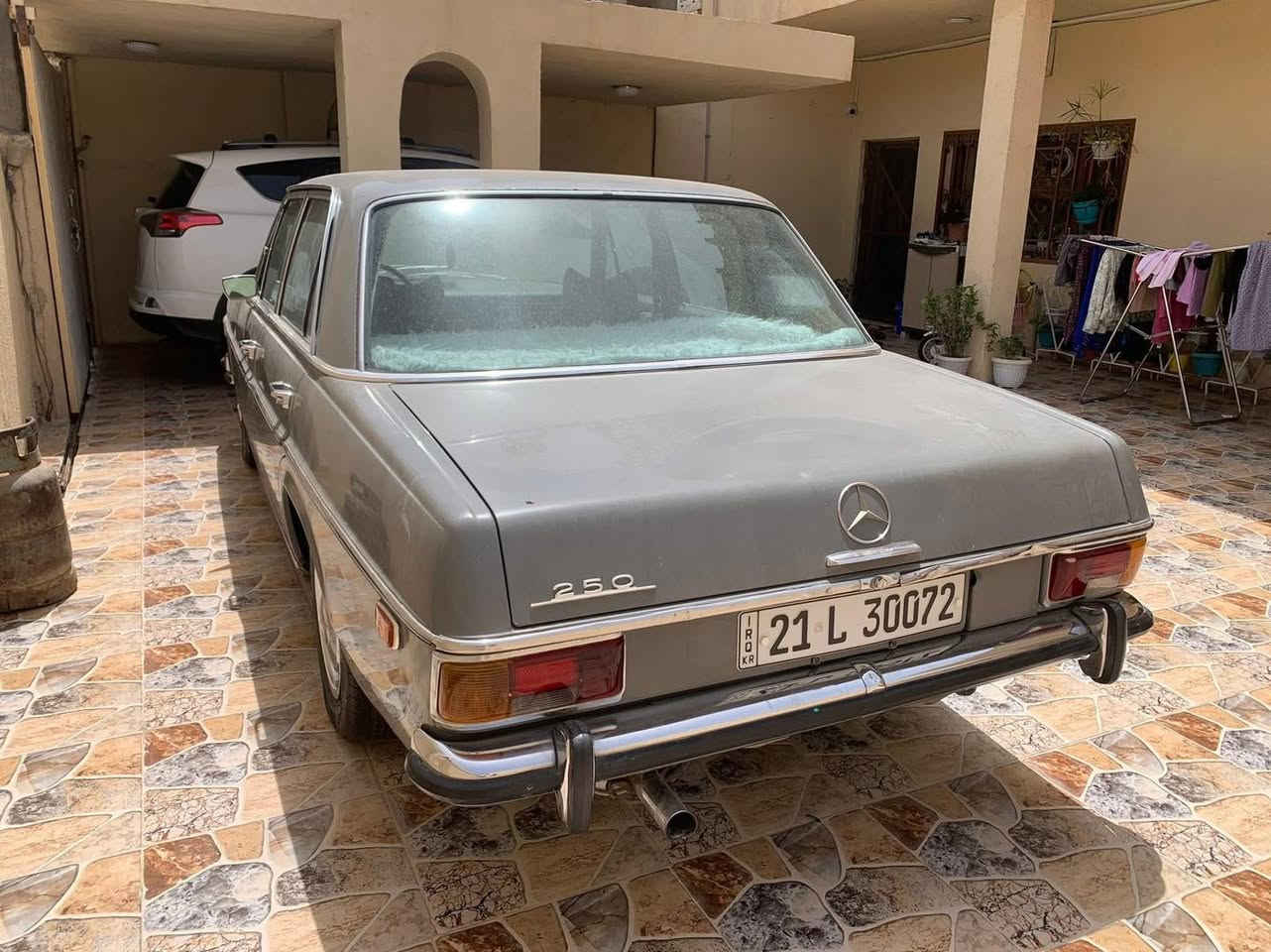 للبيع مارسيدس موديل 1969 
 وارد امريكي. 
محرك 6 سلندر بنزين
گير اوتوماتيك 
پاور استيرن تبريد كشن جلد احمر بلادي
رقم صاحب السيارة  
***********.

.
( الـسـعــر  :: علق رقم ( 1 ) الـرد تـلـقـائـي  )

.
.
.
.
.
.
_____________________________

‏ ‎للاعلانات بيع السيارات  راسلونا على الصفحة  📩
