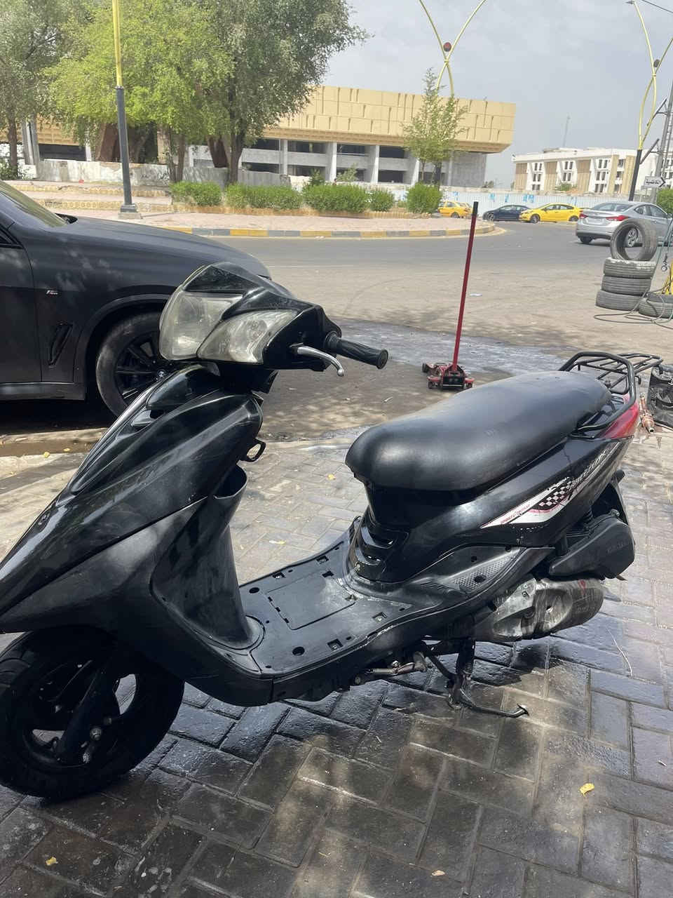 سلام وعليكم دراجه بخا كامله مابيه اي نقص كله مختمه سعر650بيه مجال حك جيه حتلو مراوس ***********
