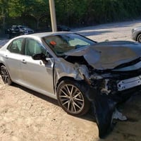 تحيه طيبه السلام كامري 2022   فئة XLE  ماشيه 108 ألف   فول مواصفات عدا...