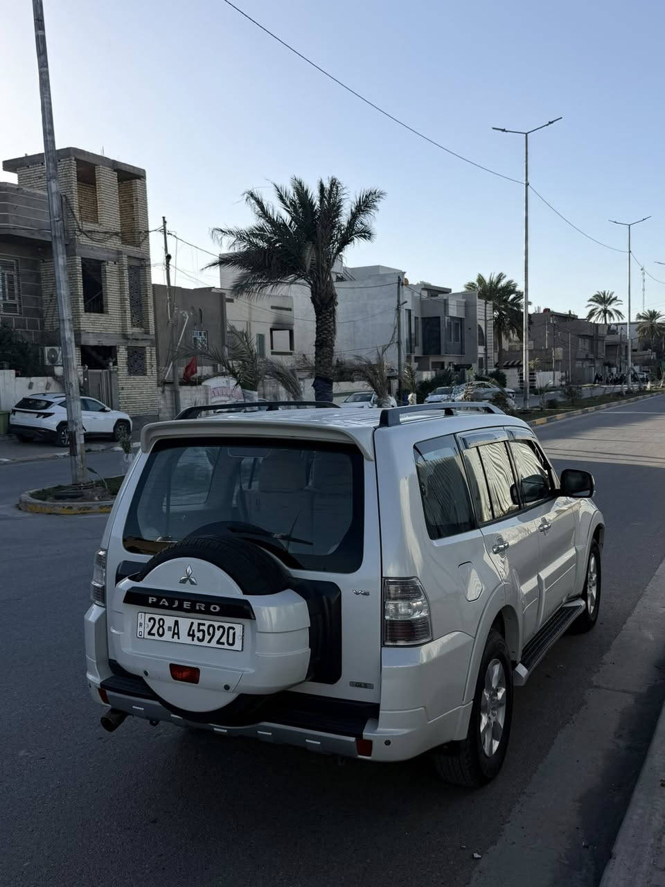 السلام عليكم 
باجيرو 2014 فول مواصفات للاخيرر
السيارة مكفوله كفاله عامة لاصبغ لاتبديل لاضرر السيارة جاهزه من جميع النواحي بدون برغي نقص 
رقم نجف مشروع وطني تحويل ثاني يوم السعر ١٧٠وبيها مجال العنوان بغداد رقمي ***********
