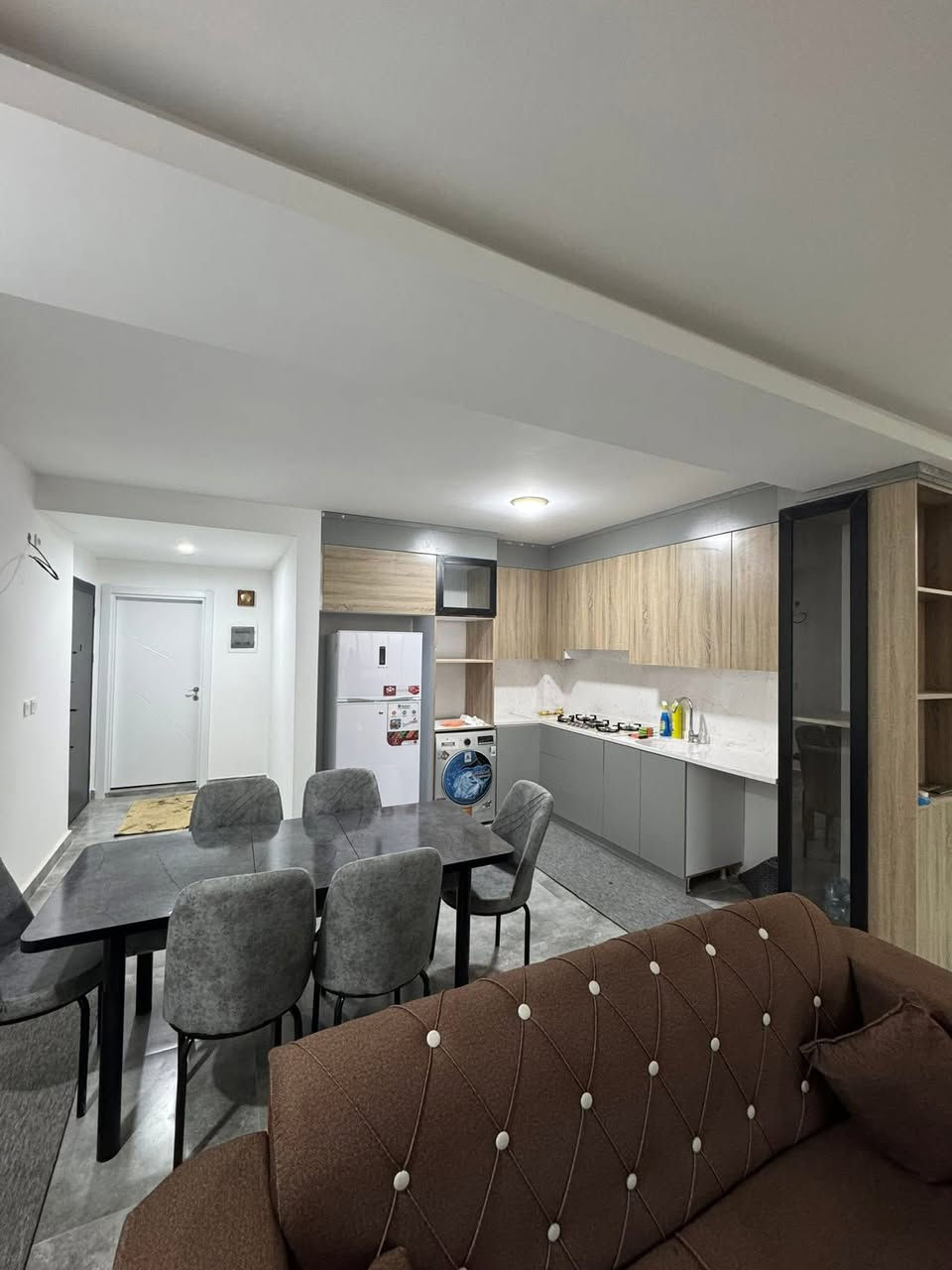 🏢 شقة للبيع مع الأثاث الكامل – مشروع القرية الفرنسية 2

📍 العمارة 4 – الطابق 19
🌅 واجهة بانورامية مميزة
🏠 شقة خارجية
🧭 اتجاه شمال شرقي
🛋️ تباع مع الأثاث الكامل

💰 السعر: 6 دفاتر و90 ورقة، وبيها مجال للجادين.

📞 للاستفسار والتواصل:
***********
***********

المعاينة متاحة للمهتمين.
