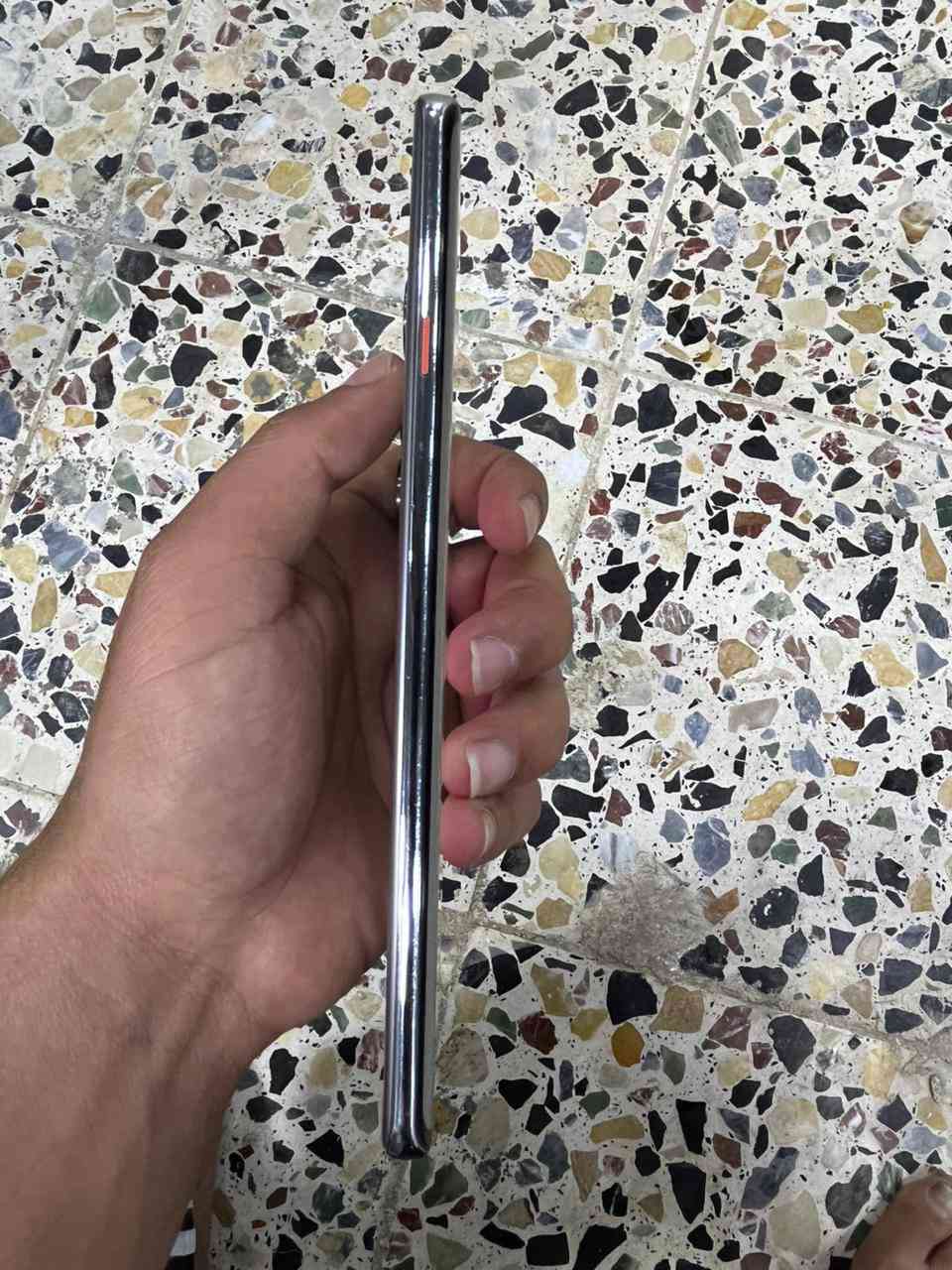 tecno camon 40 pro
البيع، السعر 250 كارتونة أو، شاحنة، كامل 
مكان بغداد العبيدي 
***********

