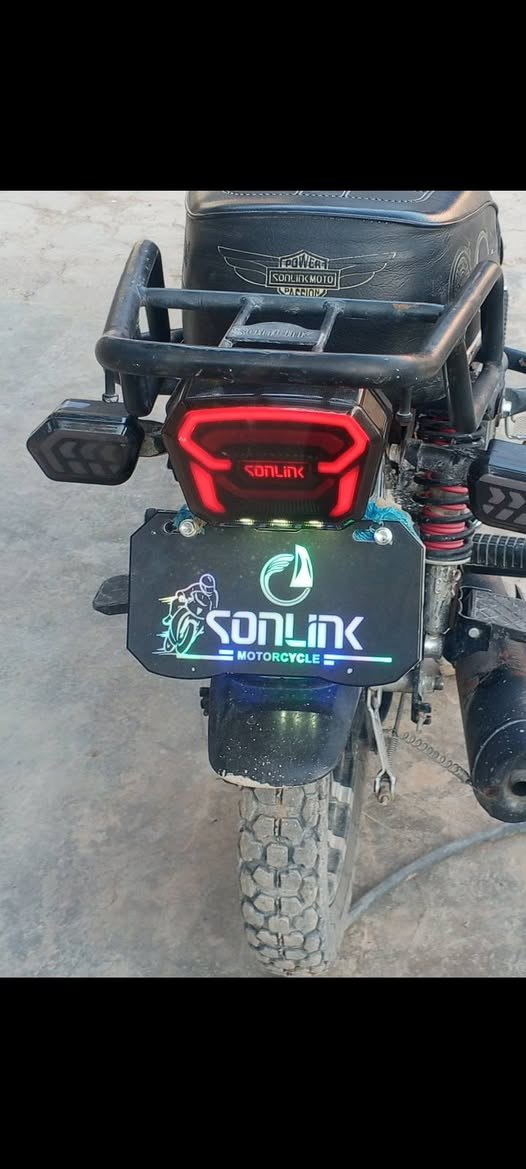 سلام عليكم
ايراني  للبيع 2024 شكل 25 باب اول وزن ثقيل نضافته 99٪  

650الف 
***********
