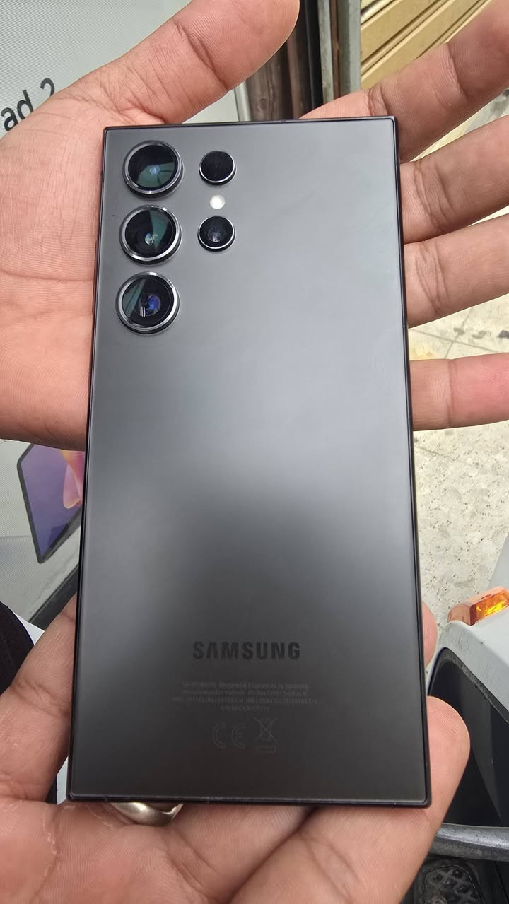 سلام عليكم لترا 24
سلام عليكم لترا 24
مال بيت نضافه فول كدام عينك
لون رصاصي 
نضيف فقط طرف شاشه مفطوره ما ايثر ابددد 
شرق اوسط 
مكان شعله 
رقم  ***********
