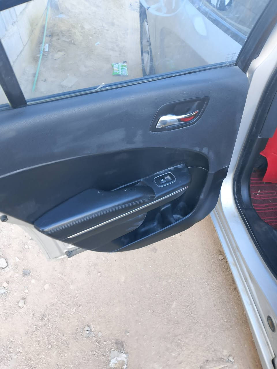 سلام عليكم جارجر 14ادوات كصه جنطه مكينه3600 دخول جديد مكينه وكير وحداديه كفاله تبريد وتدفئه شغال تخم تاير السيارة شغل مال باجات السيارة جاهزة من كلشي السعر 54 العنوان البصره ***********
