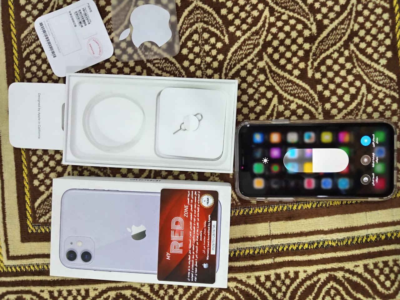 جهاز آيفون 11 على وضع الشركة إني فتحتو من الكارتون مابي مابي اي خدش ماواصل مصلح نهائياً نضافته 100/100 ذاكرة 128 تك سيم 
بطارية 74 للبيع أو مراوس باحدث 
السعر 340 
مكاني موصل ايسر 
الاتصال 
***********
***********
