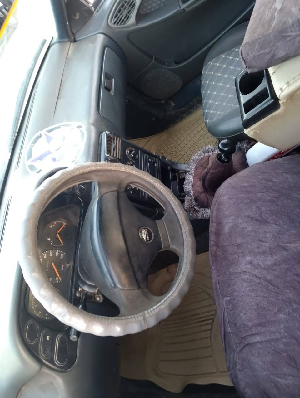 دايو اسبرو للبيع سياره نضيفه ما ناقصها شي
شرط التحويل
سياره كير ومحرك نضاف
سياره مال جناي 
موقع سياره صلاح الدين بيجي
السعر ٢٠ وبيها مجال
رقم ***********
