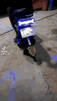 سلام عليكم ار تسعه موديل 2025 للبيع دراجه جديده مامتعوبه مال جناي وجديده بولبرنات جدد تايرات جدد بطاريات 22 أمبير وكهربائيات ماملعوب بيهن جدد كله جديد مال جناي لايت عالي ناصي دوشمه الدراجه اشاير يمنه يسره بلوتوث هورن كله شغال ودراجه جديده السعر 450 قفل الرقم ***********
